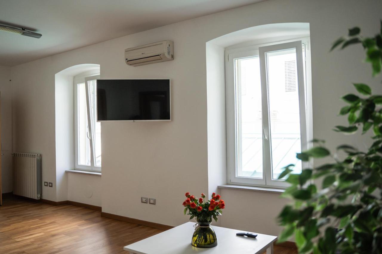 9B The Appartments Trieste Luaran gambar